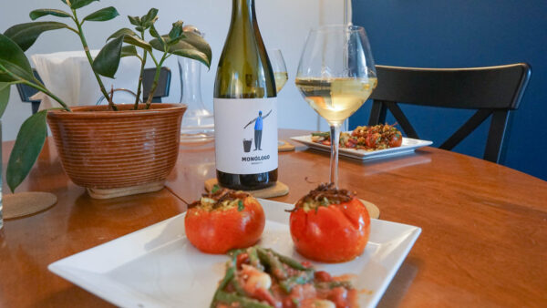 Avesso paired with Tomatoes Stuffed with Mujadara