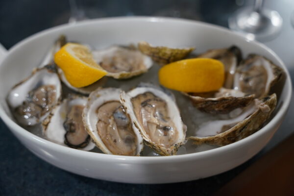 Champagne Food Pairing - Oysters