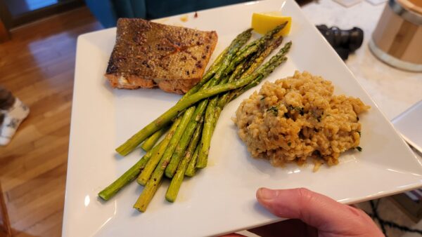 Mexican Chardonnay Food Pairing - Salmon with Asparagus