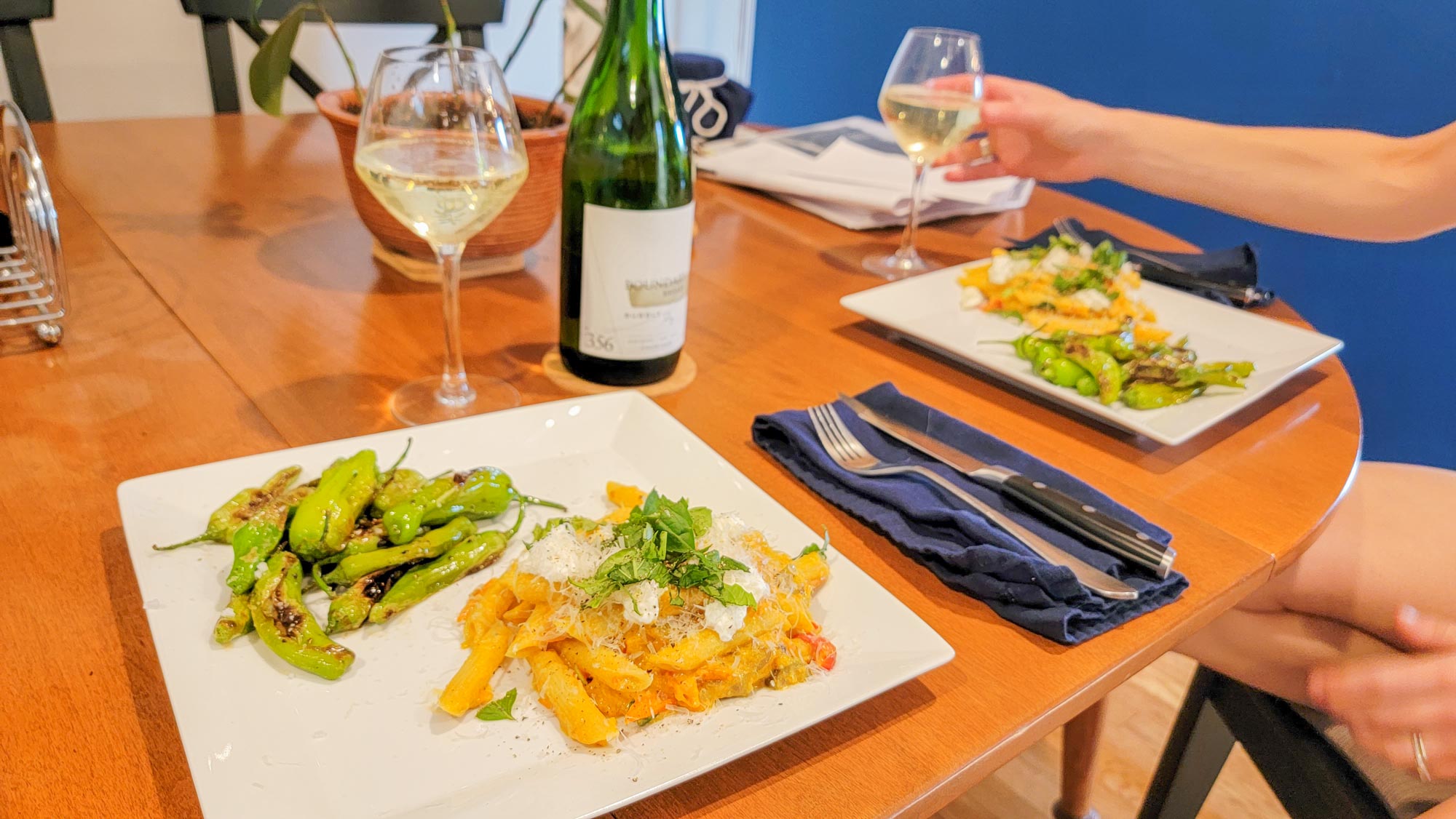 Riesling Food Pairing - Spicy Pasta