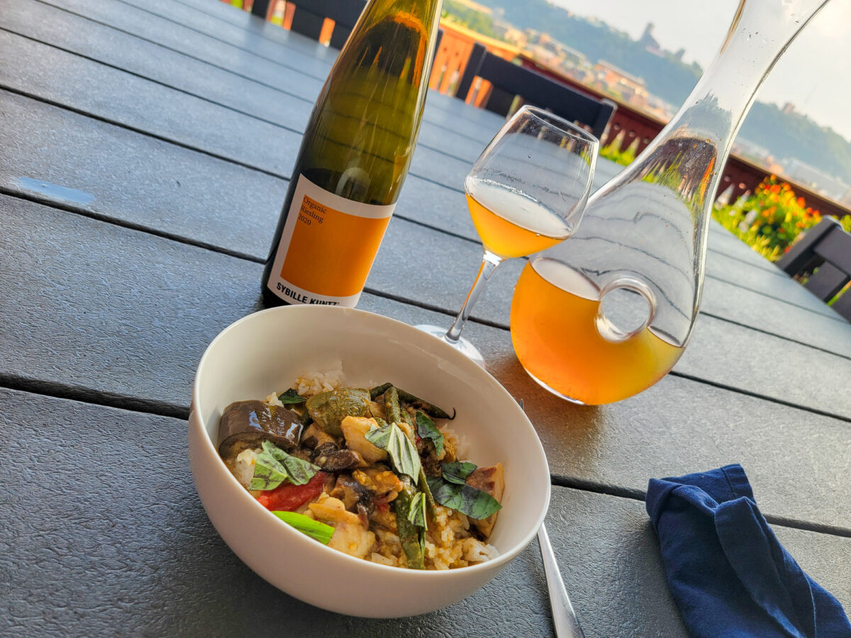 Orange Riesling Food Pairing - Thai Curry