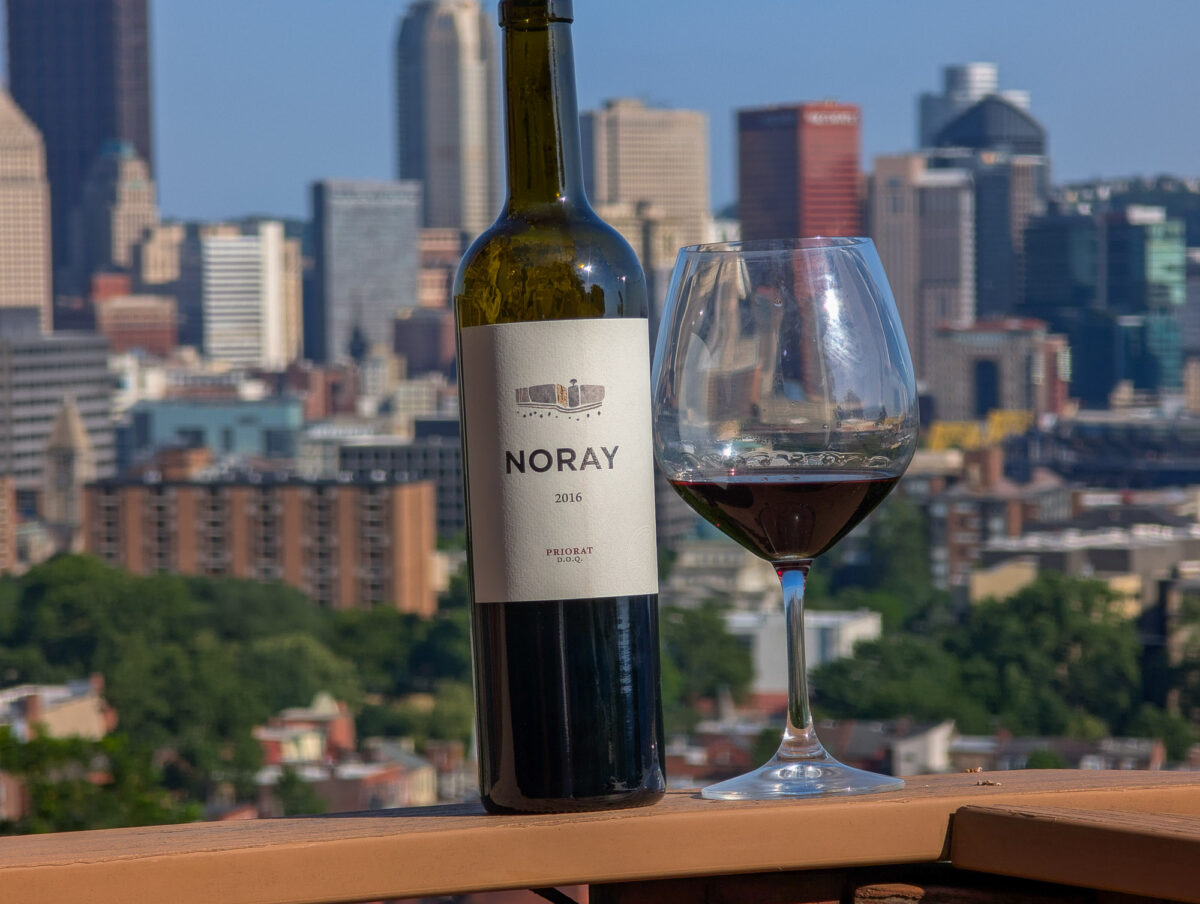vinera Wine Society
