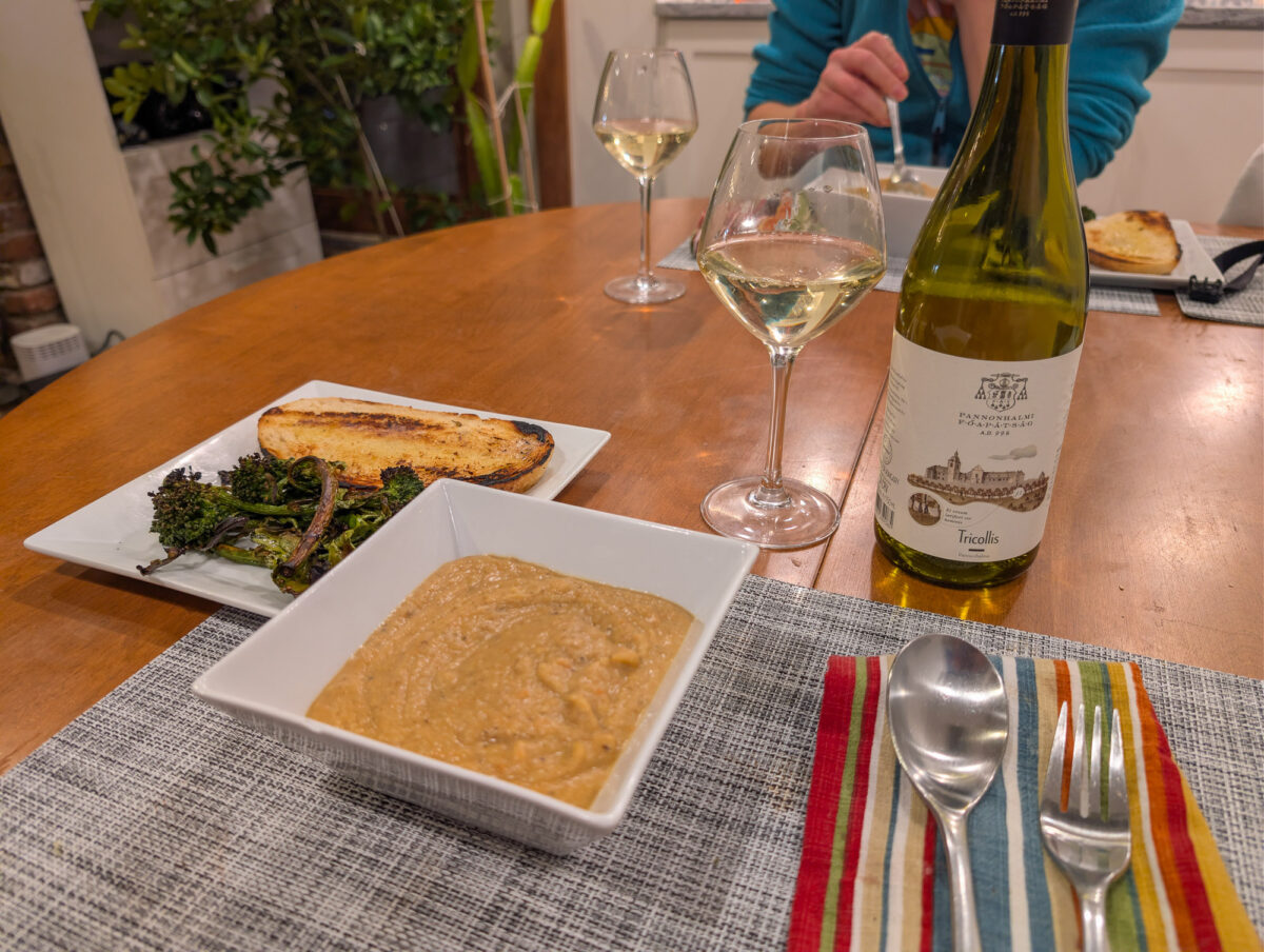 Hungarian White Food Pairing - Potato Soup Hungarian White Food Pairing - Potato Soup