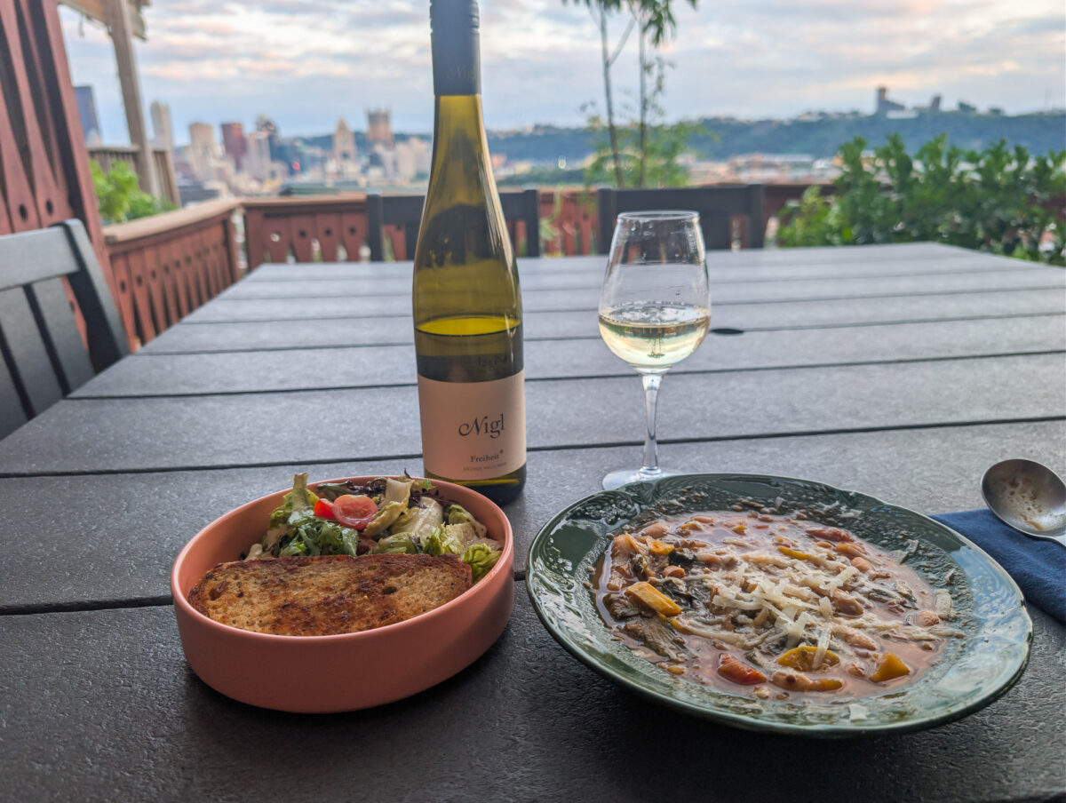 Gruner Veltliner Food Pairing - Bean and Escarole Soup Gruner Veltliner Food Pairing - Bean and Escarole Soup